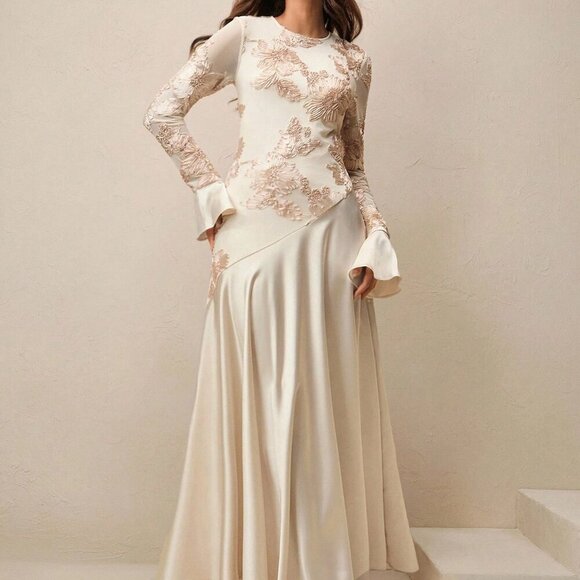 Champagne Elegant Women's Fitted Round Neck Long Sleeve Long maxi Dress - Picture 6 of 7